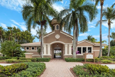 Villa ou maison à vendre à Royal Palm Beach, Floride: 5 chambres, 240.15 m2 № 862931 - photo 2