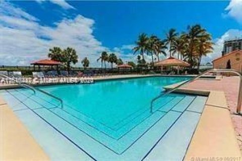 Condominio en venta en Miami Beach, Florida, 2 dormitorios, 93.37 m2 № 1234685 - foto 21