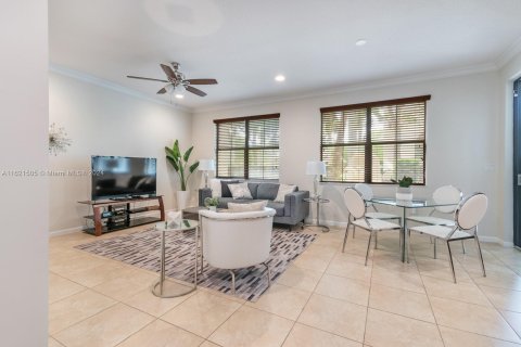 Adosado en venta en Sunrise, Florida, 3 dormitorios, 175.21 m2 № 1271597 - foto 3