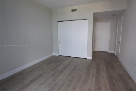 Condominio en venta en North Miami Beach, Florida, 2 dormitorios, 163.14 m2 № 640807 - foto 26