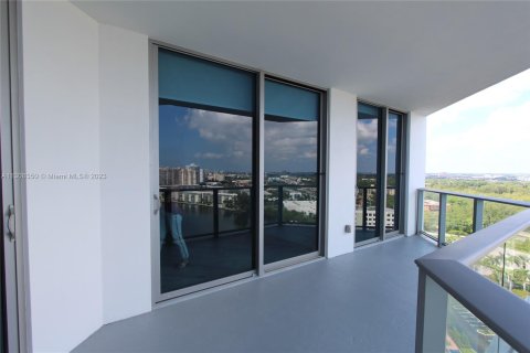 Condominio en venta en North Miami Beach, Florida, 2 dormitorios, 163.14 m2 № 640807 - foto 14