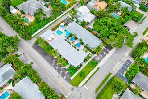 Commercial property in Delray Beach, Florida № 1179021 - photo 1