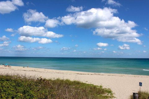 Land in Hobe Sound, Florida № 1118659 - photo 1