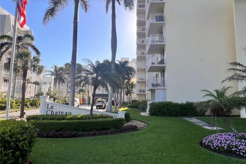 Condo in South Palm Beach, Florida, 2 bedrooms  № 1102617 - photo 3