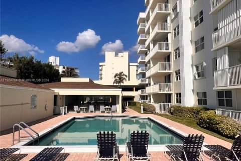 Condominio en venta en South Palm Beach, Florida, 2 dormitorios, 91.32 m2 № 1102617 - foto 24