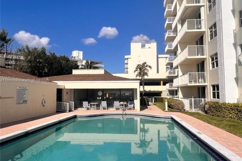 Copropriété à vendre à South Palm Beach, Floride: 2 chambres, 91.32 m2 № 1102617 - photo 26