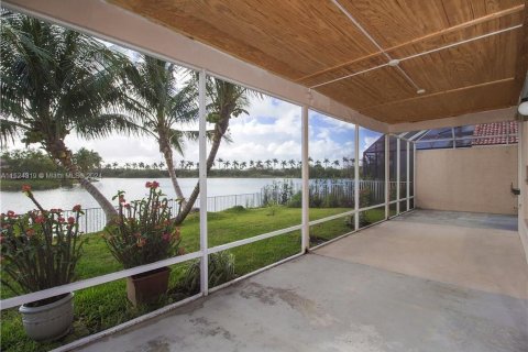 House in Miramar, Florida 4 bedrooms, 245.17 sq.m. № 980744 - photo 19