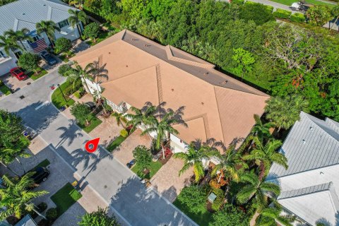 Townhouse in Palm Beach Gardens, Florida 3 bedrooms, 198.63 sq.m. № 1224794 - photo 2