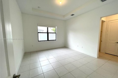 Casa en venta en Miramar, Florida, 3 dormitorios, 190.17 m2 № 1119763 - foto 11