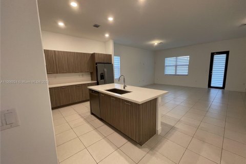 Casa en venta en Miramar, Florida, 3 dormitorios, 190.17 m2 № 1119763 - foto 30