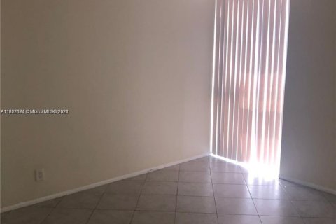 Copropriété à vendre à Lauderhill, Floride: 1 chambre, 74.32 m2 № 1282022 - photo 6