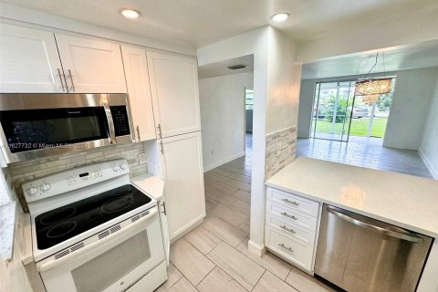 Copropriété à vendre à Aventura, Floride: 1 chambre, 71.35 m2 № 1282023 - photo 22