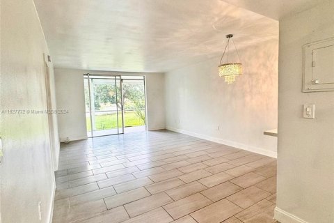 Copropriété à vendre à Aventura, Floride: 1 chambre, 71.35 m2 № 1282023 - photo 18