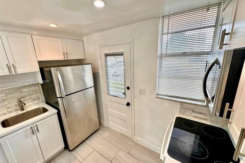 Copropriété à vendre à Aventura, Floride: 1 chambre, 71.35 m2 № 1282023 - photo 21