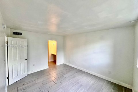 Copropriété à vendre à Aventura, Floride: 1 chambre, 71.35 m2 № 1282023 - photo 23