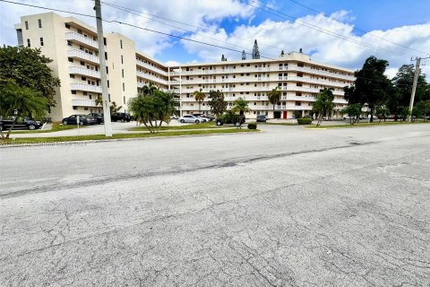 Copropriété à vendre à Aventura, Floride: 1 chambre, 71.35 m2 № 1282023 - photo 5