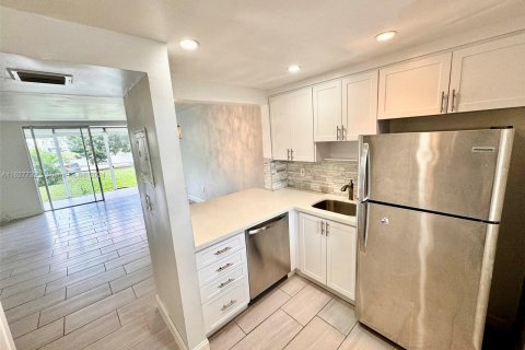 Copropriété à vendre à Aventura, Floride: 1 chambre, 71.35 m2 № 1282023 - photo 13