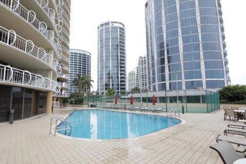 Propiedad comercial en venta en Miami, Florida № 1305252 - foto 1