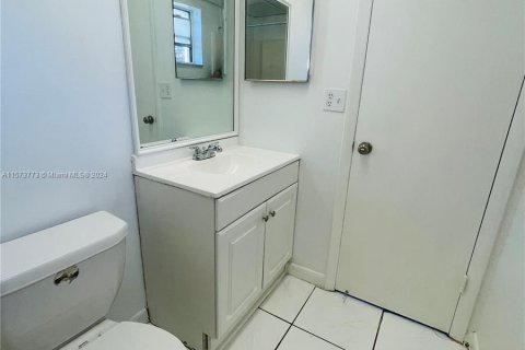 Condominio en venta en Lauderhill, Florida, 2 dormitorios, 89.09 m2 № 1135844 - foto 15