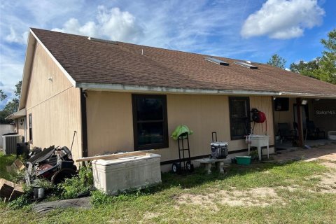 House in Deltona, Florida 3 bedrooms, 158.58 sq.m. № 1422613 - photo 12