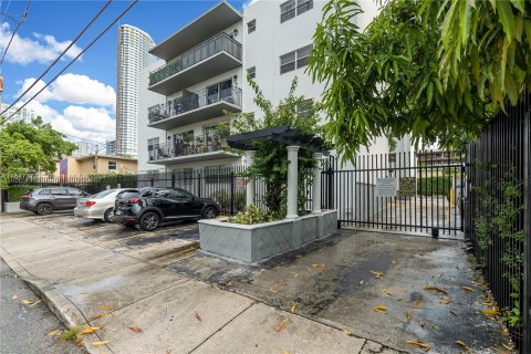 Condominio en venta en Miami, Florida, 2 dormitorios, 69.86 m2 № 1330335 - foto 19