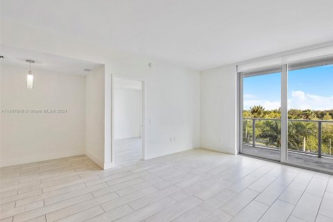 Condo in Sunrise, Florida, 2 bedrooms  № 1330334 - photo 14