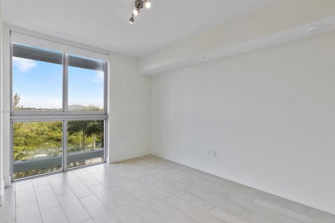 Condo in Sunrise, Florida, 2 bedrooms  № 1330334 - photo 28