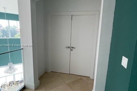 Casa en venta en Miami, Florida, 4 dormitorios, 241.17 m2 № 270856 - foto 20