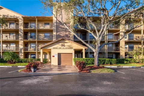 Condominio en venta en Pembroke Pines, Florida, 2 dormitorios, 102.19 m2 № 993822 - foto 4