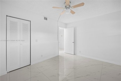 Condominio en venta en Pembroke Pines, Florida, 2 dormitorios, 102.19 m2 № 993822 - foto 23