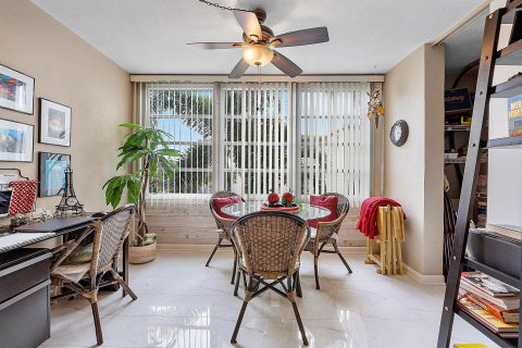 Condominio en venta en Boynton Beach, Florida, 2 dormitorios, 91.23 m2 № 934290 - foto 23