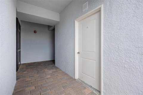 Condo in Punta Gorda, Florida, 2 bedrooms  № 1170128 - photo 28