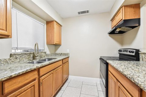 Casa en venta en Orlando, Florida, 3 dormitorios, 111.02 m2 № 1400399 - foto 3