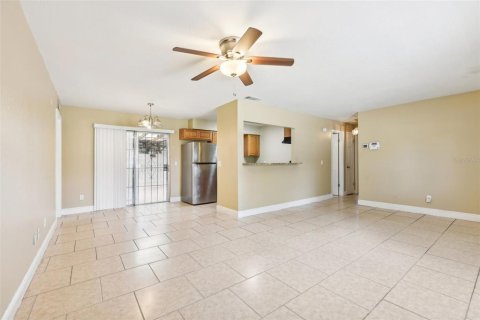 Casa en venta en Orlando, Florida, 3 dormitorios, 111.02 m2 № 1400399 - foto 16