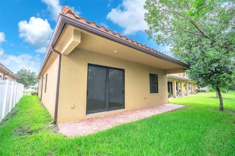 Villa ou maison à vendre à Tamarac, Floride: 4 chambres, 150.13 m2 № 1236277 - photo 29