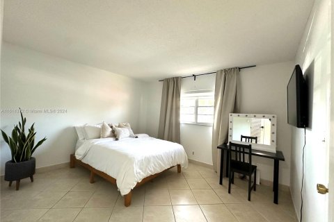 Copropriété à vendre à Hallandale Beach, Floride: 2 chambres, 101.45 m2 № 1236185 - photo 19