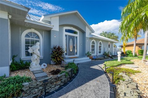 Villa ou maison à vendre à Port Charlotte, Floride: 3 chambres, 213.77 m2 № 1352471 - photo 10