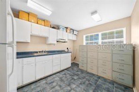 Immobilier commercial à louer à Chiefland, Floride: 349.5 m2 № 1352509 - photo 19