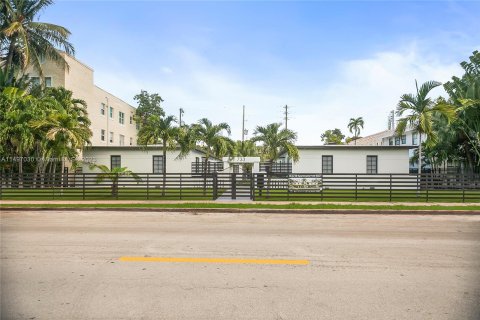 Купить коммерческую недвижимость в Майами-Бич, Флорида № 886017 - фото 3