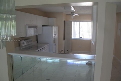 Condominio en venta en Tamarac, Florida, 2 dormitorios, 107.12 m2 № 1380488 - foto 5