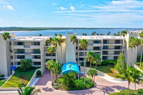 Condominio en venta en Stuart, Florida, 2 dormitorios, 222.97 m2 № 860838 - foto 24