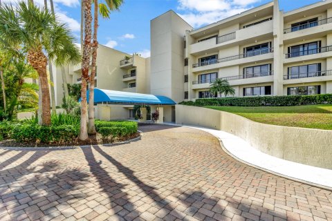 Condo in Stuart, Florida, 2 bedrooms  № 860838 - photo 23