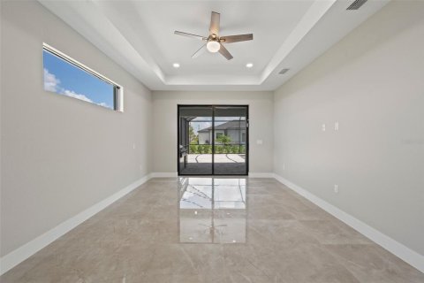 Casa en venta en Cape Coral, Florida, 3 dormitorios, 197.97 m2 № 1308182 - foto 18