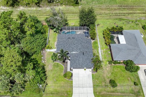 Villa ou maison à vendre à North Port, Floride: 4 chambres, 208.84 m2 № 1308219 - photo 3