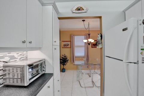 Condo in Deerfield Beach, Florida, 2 bedrooms  № 914011 - photo 7