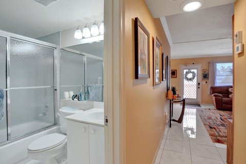 Copropriété à vendre à Deerfield Beach, Floride: 2 chambres, 85.01 m2 № 914011 - photo 5