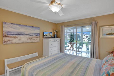 Condo in Deerfield Beach, Florida, 2 bedrooms  № 914011 - photo 13