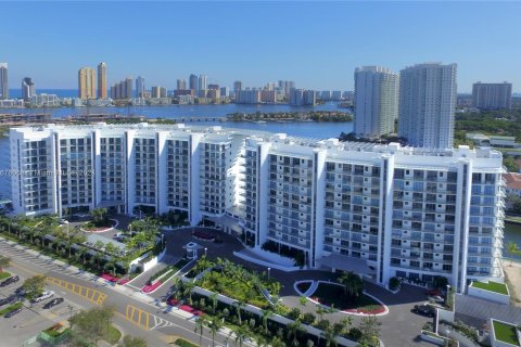 Condominio en venta en Aventura, Florida, 3 dormitorios, 207.92 m2 № 1402877 - foto 16