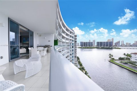 Condo in Aventura, Florida, 3 bedrooms  № 1402877 - photo 6