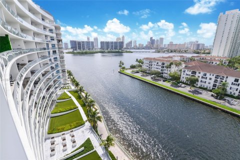 Condominio en venta en Aventura, Florida, 3 dormitorios, 207.92 m2 № 1402877 - foto 13